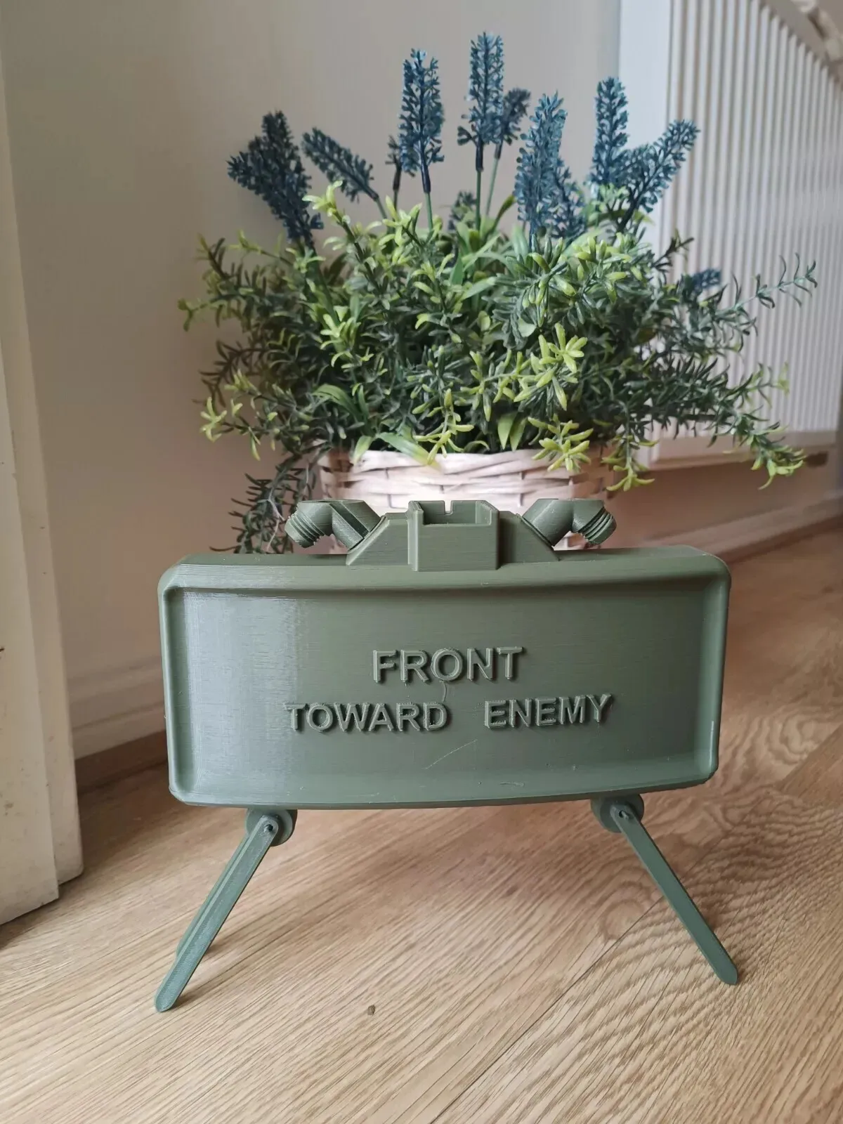 Claymore mine M18A1 replica 1:1 scale - olive green colour - Image 2